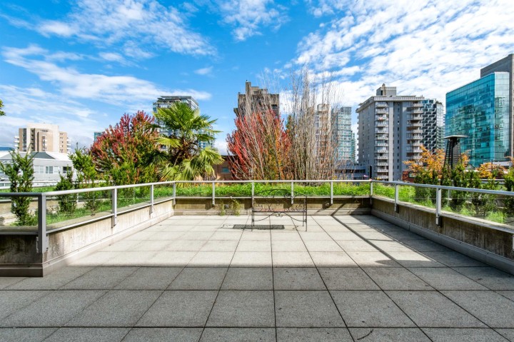 Photo 17 at 202 - 1688 Robson Street, West End VW, Vancouver West