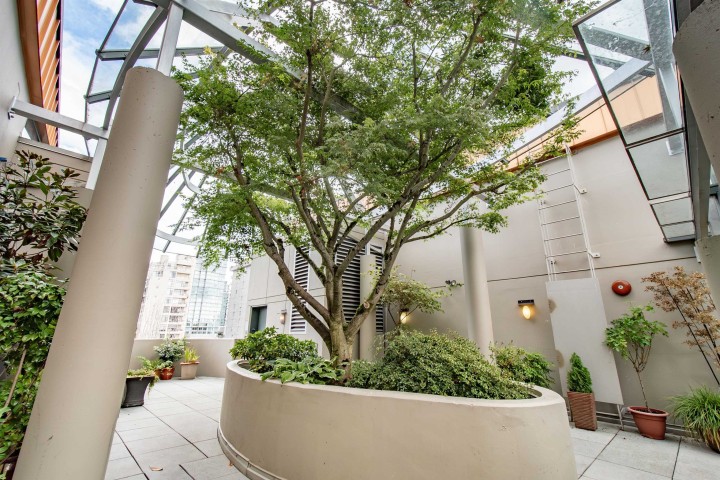 Photo 18 at 202 - 1688 Robson Street, West End VW, Vancouver West