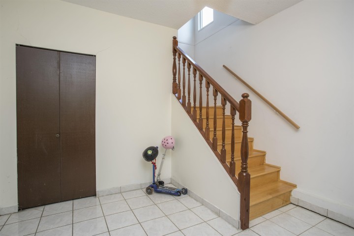 Photo 16 at 950 E 38th Avenue, Fraser VE, Vancouver East
