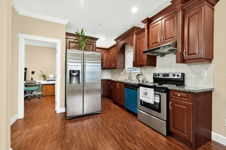 Photo 7 at 6676 Victoria Drive, Killarney VE, Vancouver East