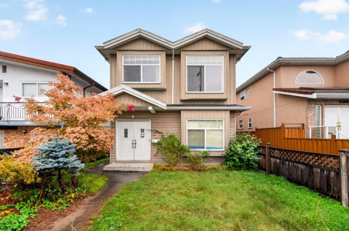 Photo 1 at 6676 Victoria Drive, Killarney VE, Vancouver East