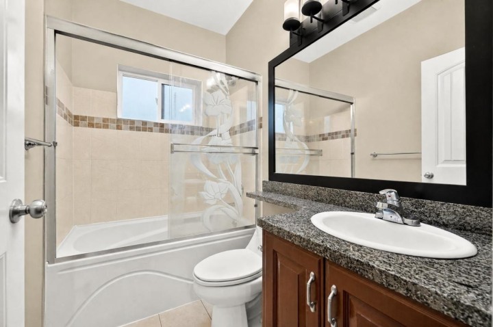 Photo 4 at 6676 Victoria Drive, Killarney VE, Vancouver East