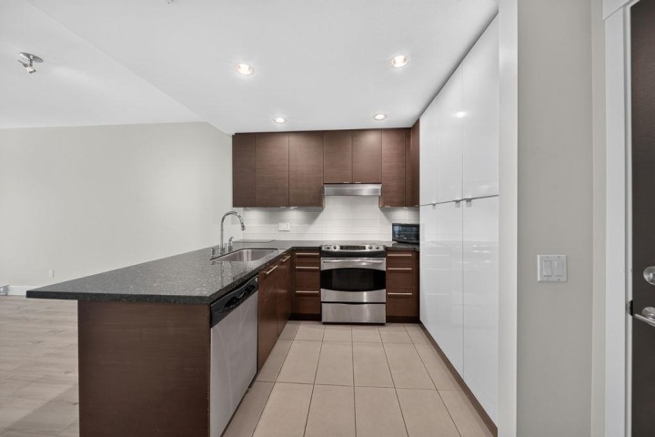Photo 4 at 208 - 3478 Wesbrook Mall, University VW, Vancouver West
