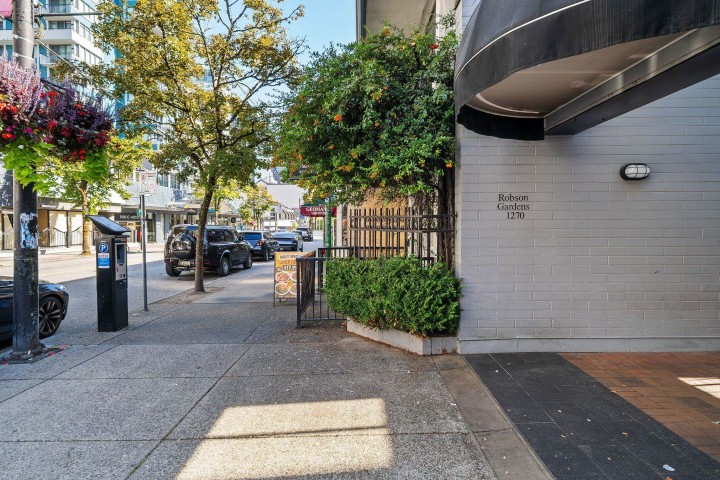 Photo 17 at 803 - 1270 Robson Street, West End VW, Vancouver West