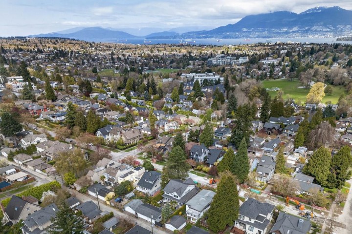 Photo 24 at 1850 W 36th Avenue, Quilchena, Vancouver West