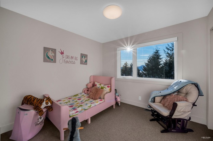 Photo 24 at 130 Oceanview Place, Lions Bay, West Vancouver