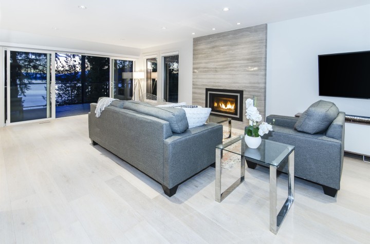 Photo 4 at 130 Oceanview Place, Lions Bay, West Vancouver