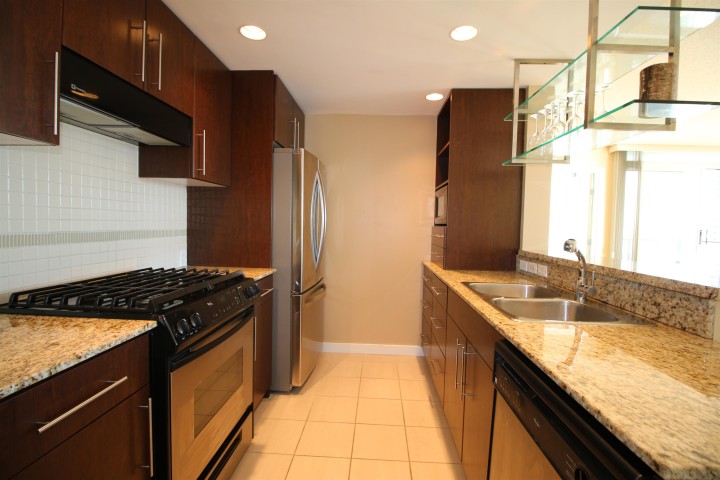 Photo 10 at 1606 - 583 Beach Crescent, Yaletown, Vancouver West