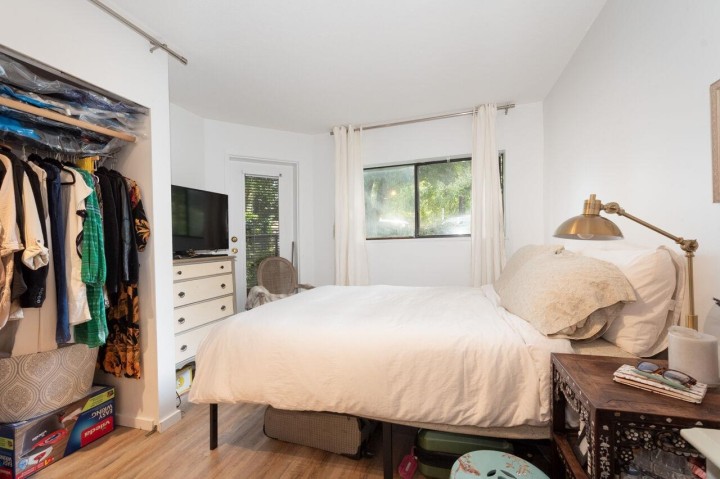 Photo 13 at 105 - 2222 Prince Edward Street, Mount Pleasant VE, Vancouver East