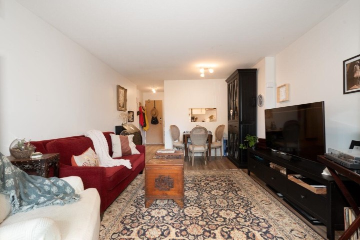 Photo 7 at 105 - 2222 Prince Edward Street, Mount Pleasant VE, Vancouver East