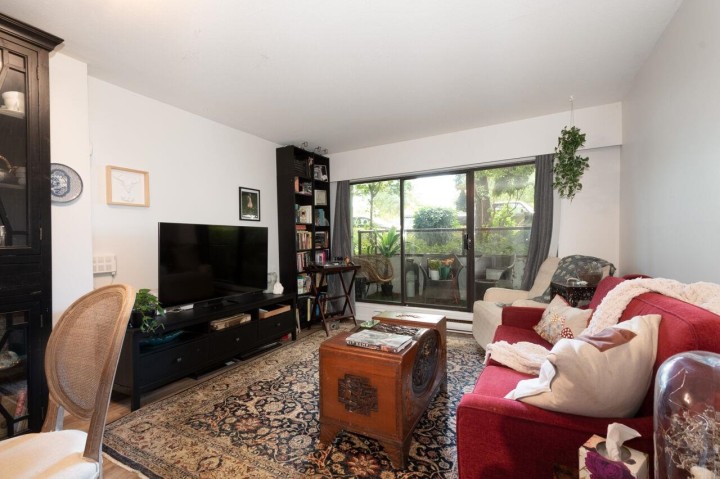 Photo 3 at 105 - 2222 Prince Edward Street, Mount Pleasant VE, Vancouver East