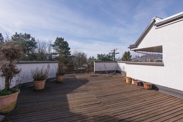 Photo 20 at 105 - 2222 Prince Edward Street, Mount Pleasant VE, Vancouver East