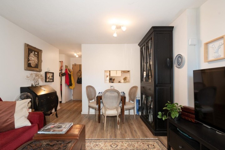 Photo 8 at 105 - 2222 Prince Edward Street, Mount Pleasant VE, Vancouver East