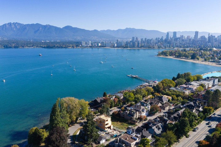 Photo 9 at 2576 Point Grey Road, Kitsilano, Vancouver West