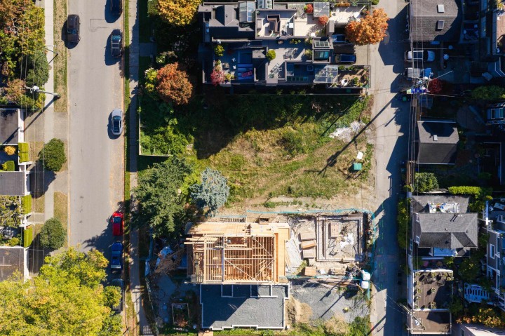 Photo 14 at 2576 Point Grey Road, Kitsilano, Vancouver West