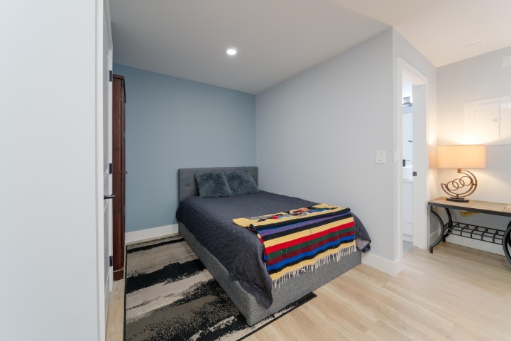Photo 23 at 960 Renfrew Street, Renfrew VE, Vancouver East