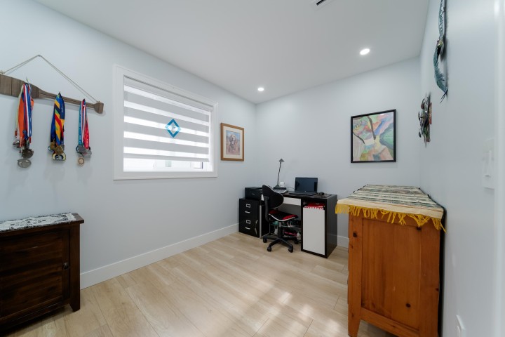 Photo 16 at 960 Renfrew Street, Renfrew VE, Vancouver East