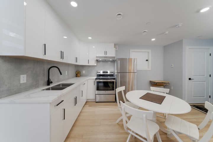 Photo 22 at 960 Renfrew Street, Renfrew VE, Vancouver East