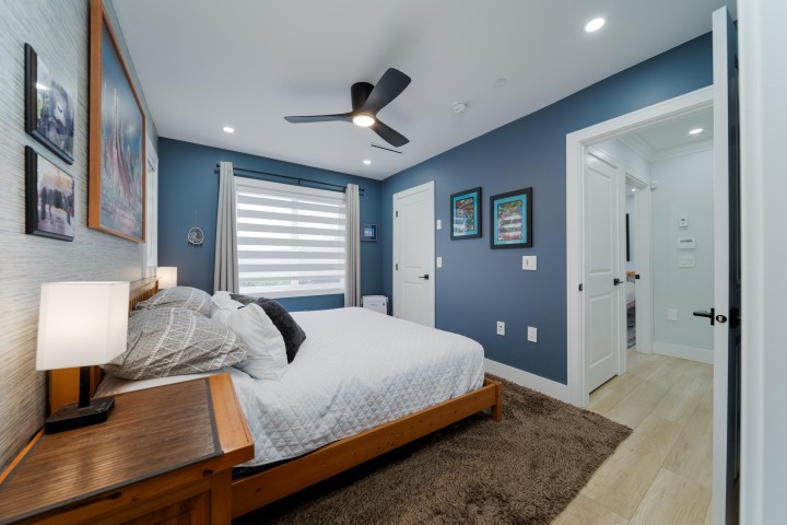 Photo 10 at 960 Renfrew Street, Renfrew VE, Vancouver East