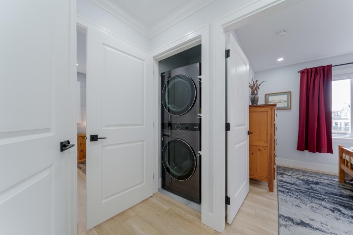 Photo 18 at 960 Renfrew Street, Renfrew VE, Vancouver East