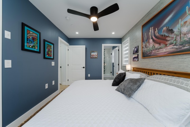 Photo 11 at 960 Renfrew Street, Renfrew VE, Vancouver East