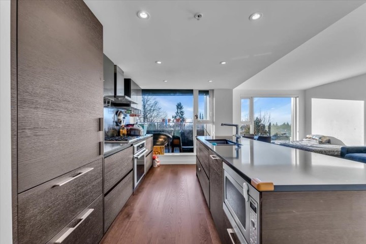 Photo 13 at 607 - 1571 W 57th Avenue, South Granville, Vancouver West