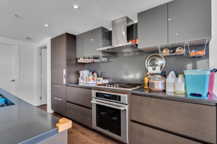 Photo 12 at 607 - 1571 W 57th Avenue, South Granville, Vancouver West