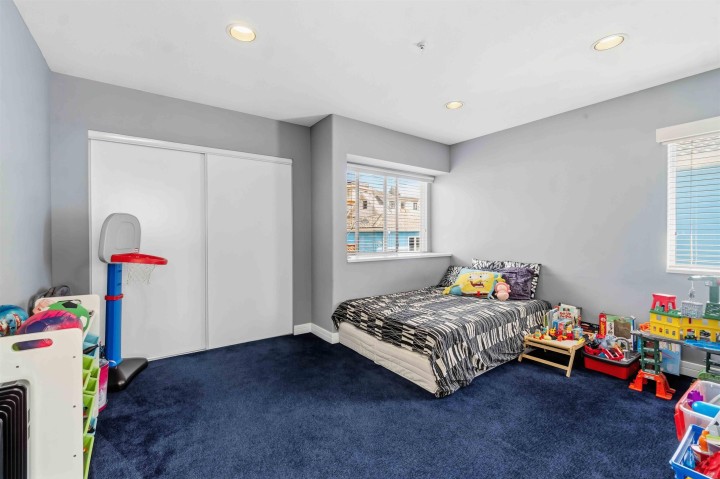 Photo 16 at 2275 Bonaccord Drive, Fraserview VE, Vancouver East