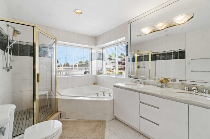 Photo 14 at 2275 Bonaccord Drive, Fraserview VE, Vancouver East