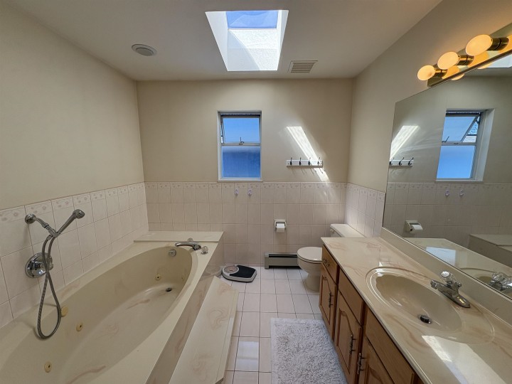 Photo 14 at 5095 Nanaimo Street, Victoria VE, Vancouver East
