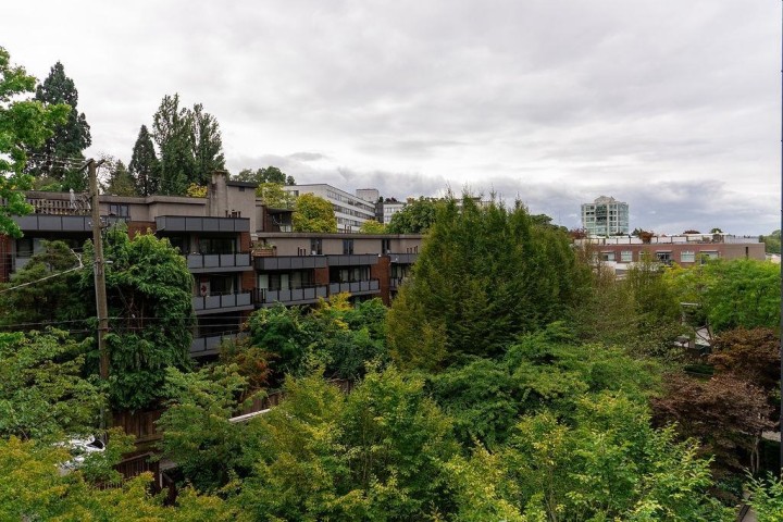Photo 12 at 406 - 1412 W 14th Avenue, Fairview VW, Vancouver West