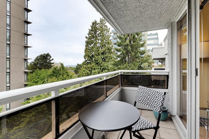 Photo 8 at 406 - 1412 W 14th Avenue, Fairview VW, Vancouver West