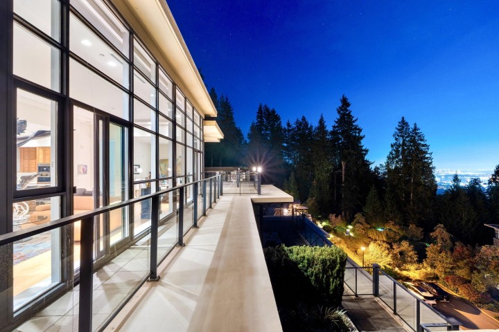 Photo 32 at 402 - 2245 Twin Creek Place, Whitby Estates, West Vancouver
