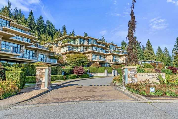 Photo 1 at 402 - 2245 Twin Creek Place, Whitby Estates, West Vancouver
