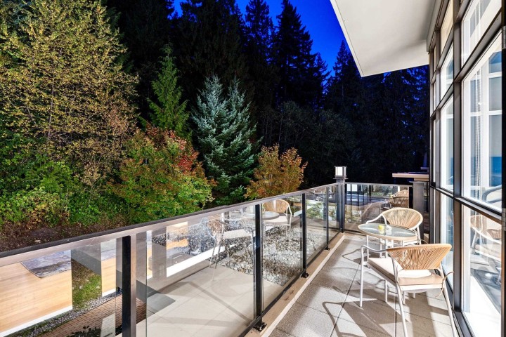 Photo 33 at 402 - 2245 Twin Creek Place, Whitby Estates, West Vancouver