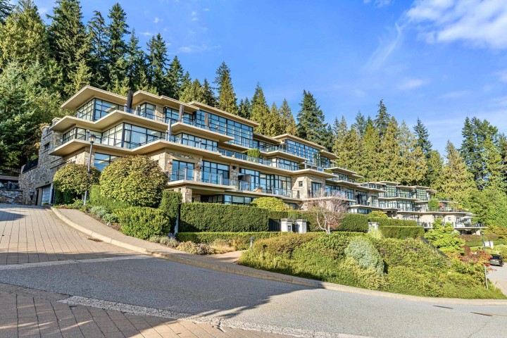 Photo 4 at 402 - 2245 Twin Creek Place, Whitby Estates, West Vancouver