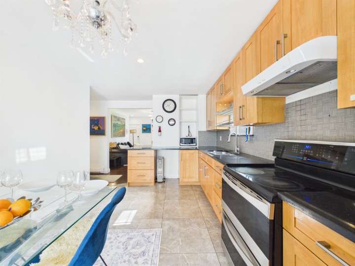 Photo 7 at 4605 Rupert Street, Collingwood VE, Vancouver East