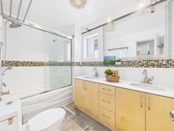 Photo 11 at 4605 Rupert Street, Collingwood VE, Vancouver East
