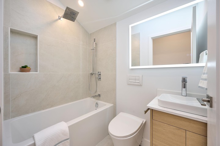 Photo 19 at 3674 W 1st Avenue, Kitsilano, Vancouver West