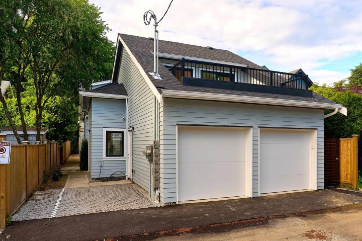 Photo 4 at 3674 W 1st Avenue, Kitsilano, Vancouver West
