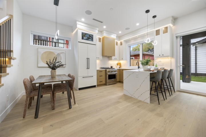 Photo 12 at 2 - 2070 E 26th Avenue, Victoria VE, Vancouver East
