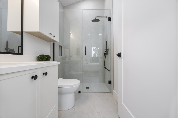 Photo 24 at 2 - 2070 E 26th Avenue, Victoria VE, Vancouver East