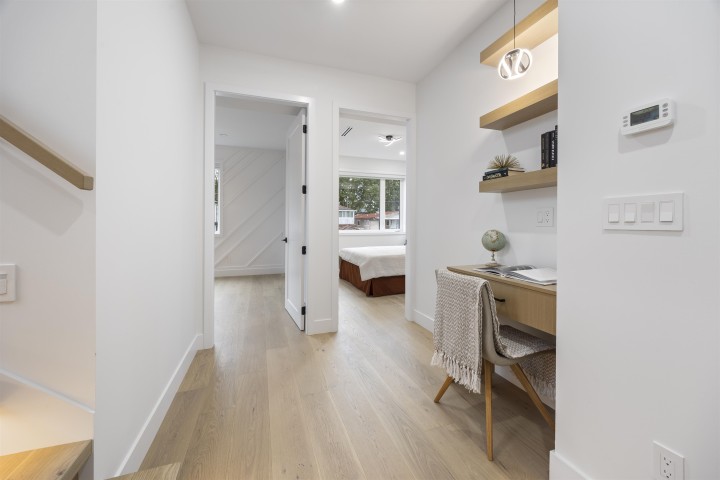 Photo 14 at 2 - 2070 E 26th Avenue, Victoria VE, Vancouver East