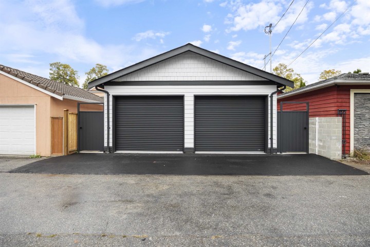 Photo 31 at 2 - 2070 E 26th Avenue, Victoria VE, Vancouver East