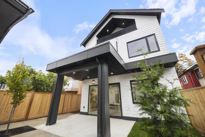 Photo 29 at 2 - 2070 E 26th Avenue, Victoria VE, Vancouver East