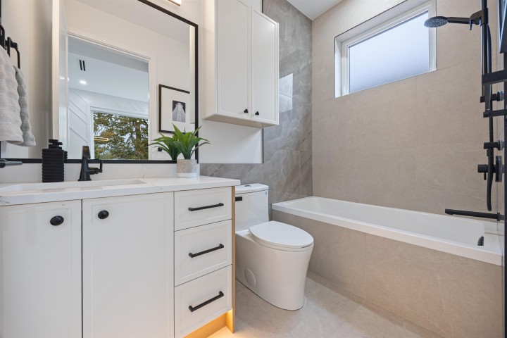Photo 21 at 2 - 2070 E 26th Avenue, Victoria VE, Vancouver East