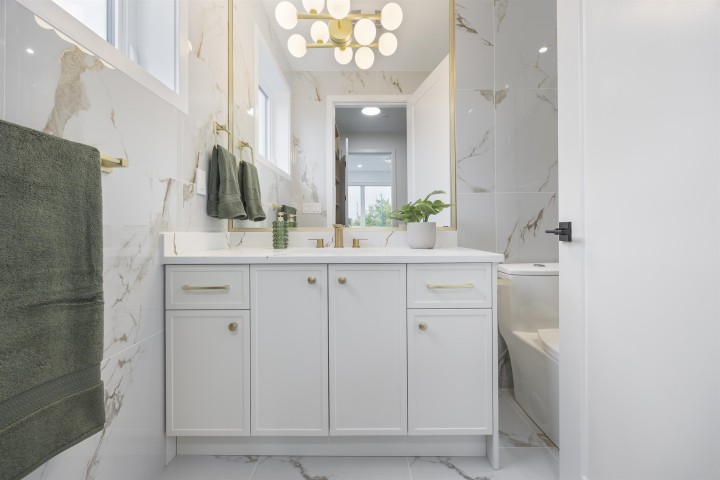 Photo 19 at 1 - 2070 E 26th Avenue, Victoria VE, Vancouver East