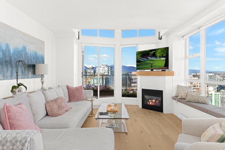 Photo 2 at 3602 - 939 Homer Street, Yaletown, Vancouver West