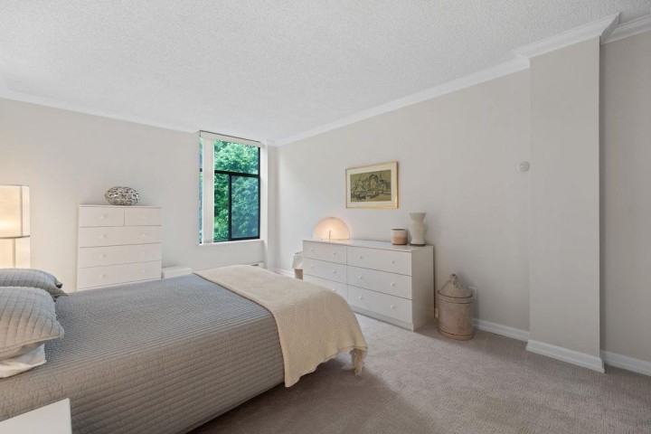 Photo 16 at 305 - 4101 Yew Street, Quilchena, Vancouver West