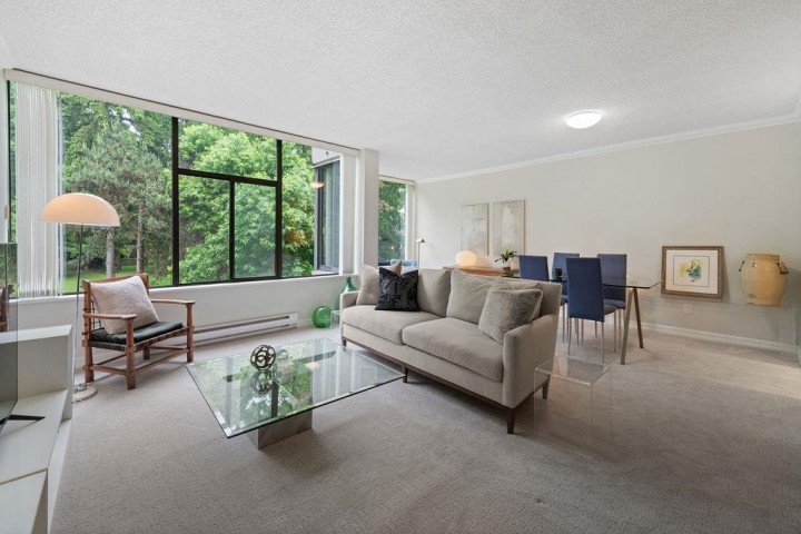 Photo 7 at 305 - 4101 Yew Street, Quilchena, Vancouver West